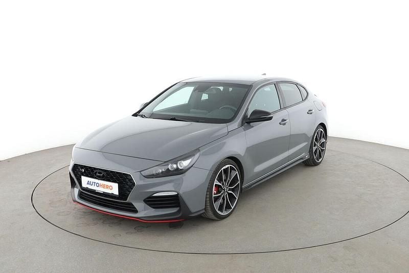 Grau Gebraucht 2019 Hyundai i30 N Performance Limousine | 21.610 € (Fairer Preis) - Bild 1/3