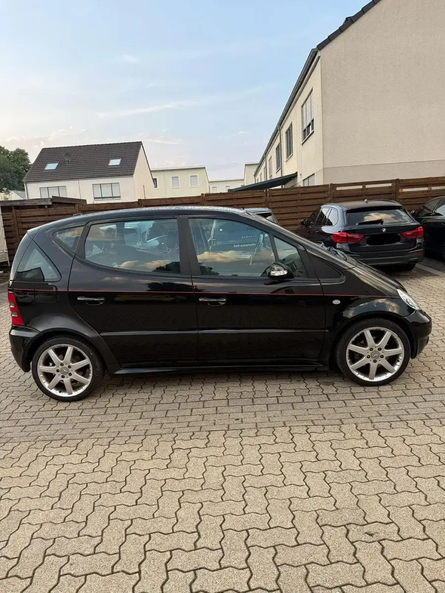 Gebraucht Mercedes A210 140 PS (102 kW) 2002 Schwarz Kleinwagen