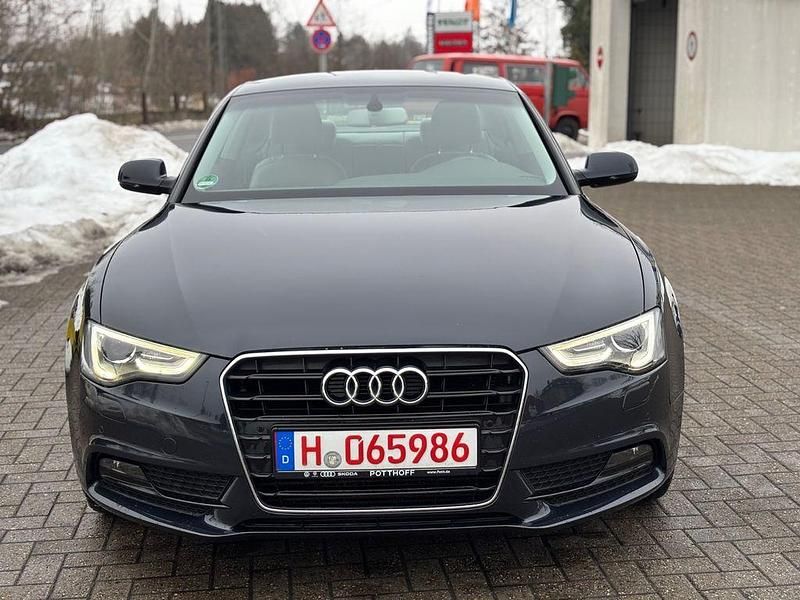 Gebraucht Audi A5 Sport 204 PS (150 kW) 2013 Blau Coupé