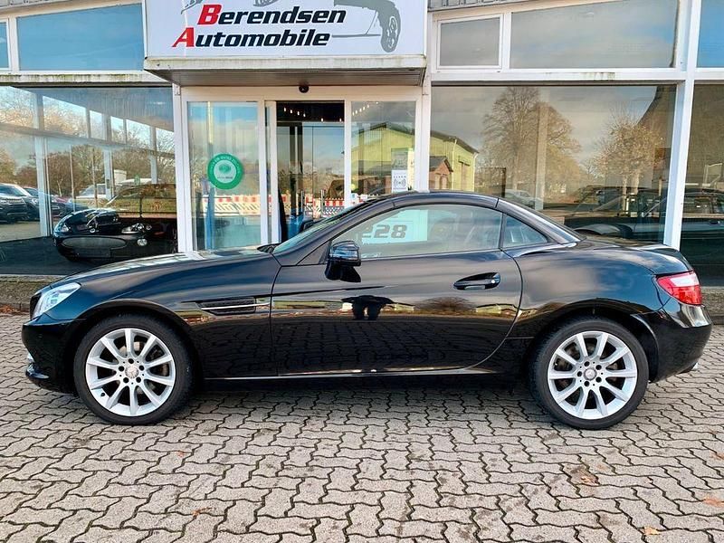 Gebraucht Mercedes SLK200 184 PS (135 kW) 2013 Schwarz Cabrio