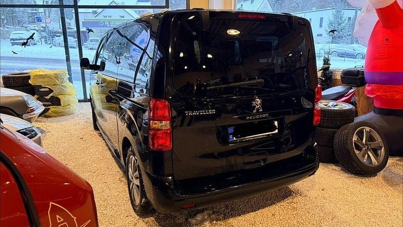 Gebraucht Peugeot Traveller Allure 177 PS (130 kW) 2020 Schwarz Van / Kleinbus