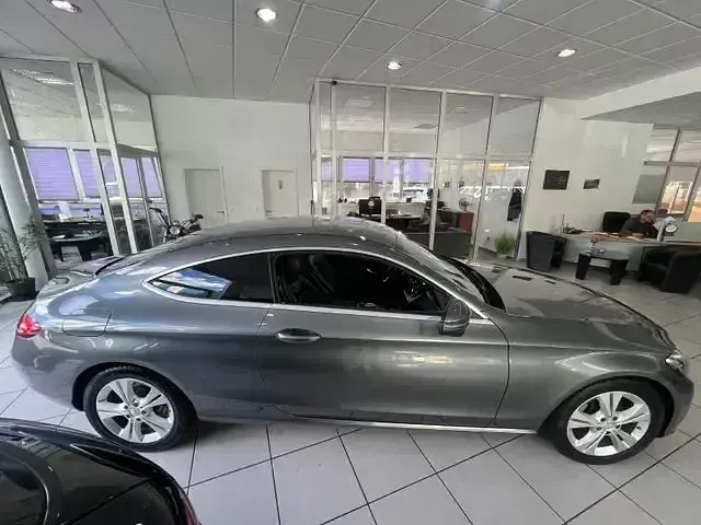 Gebraucht Mercedes C250 204 PS (150 kW) 2017 Grau Coupé