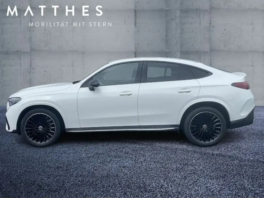 Gebraucht Mercedes GLC220 AMG 197 PS (144 kW) 2025 Polarweiß SUV