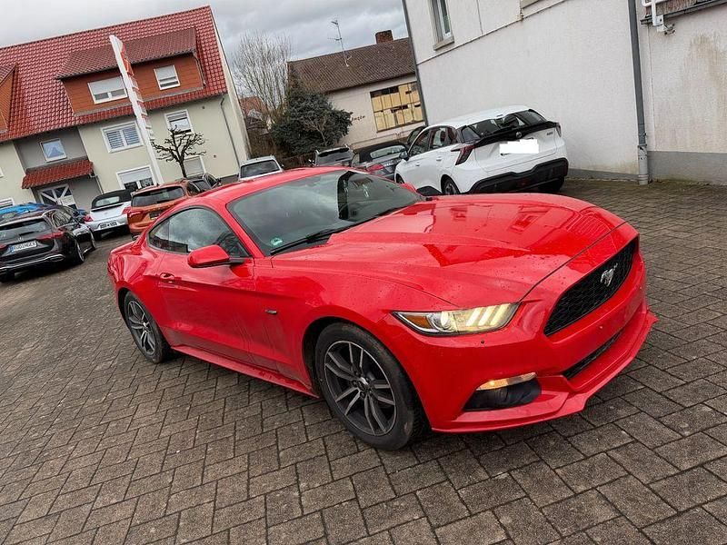 Gebraucht Ford Mustang Basis 314 PS (230 kW) 2016 Rot