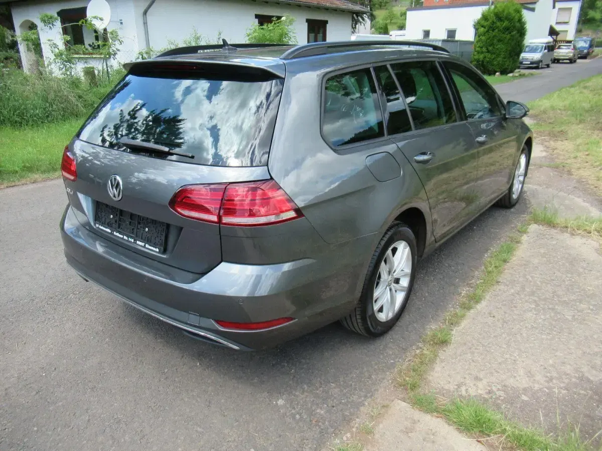 Gebraucht VW Golf VII 150 PS (110 kW) 2020 Grau Kombi