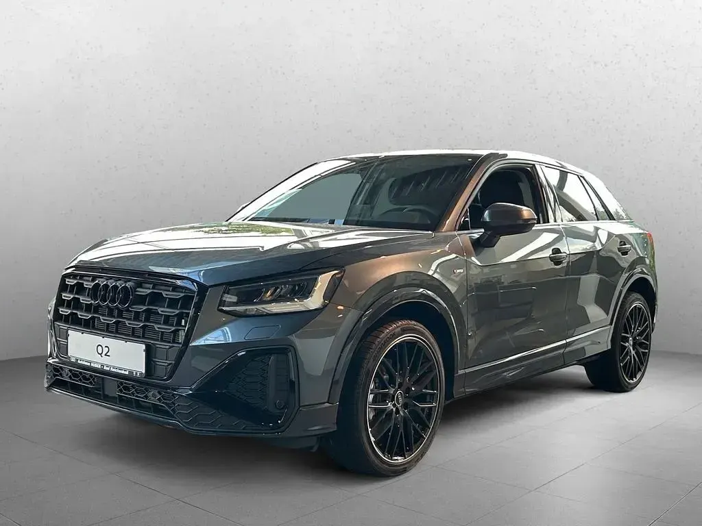 Gebraucht Audi Q2 S-Line 150 PS (110 kW) 2025 Grau SUV