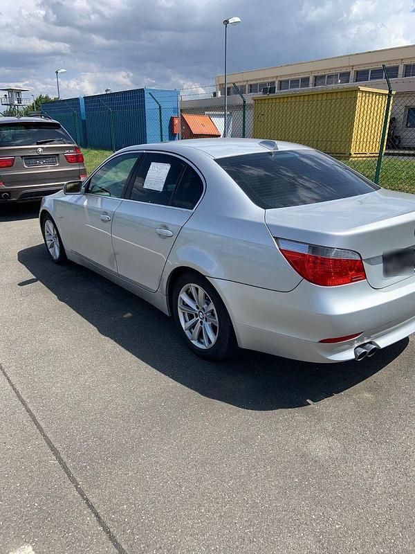 Gebraucht BMW 545 Performance 333 PS (244 kW) 2004 Silber Limousine