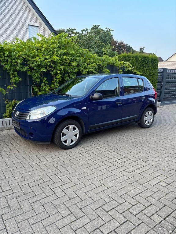 Blau Gebraucht 2009 Dacia Sandero Kleinwagen | 1.899 € (Guter Preis) - Bild 1/4