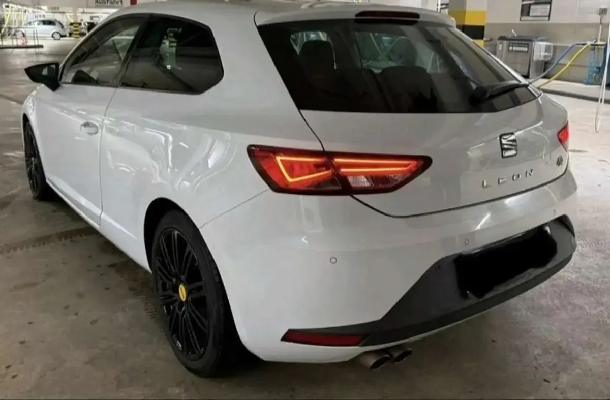 Gebraucht Seat Leon FR 150 PS (110 kW) 2016 Weiß Limousine