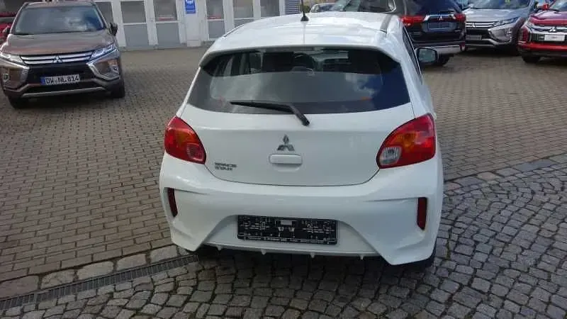 Gebraucht Mitsubishi Space Star Basis 71 PS (52 kW) 2020 Weiß Kleinwagen