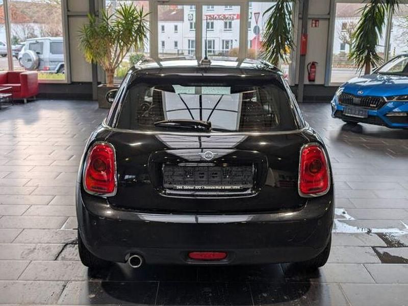 Gebraucht Mini Cooper 136 PS (100 kW) 2018 Schwarz Kleinwagen
