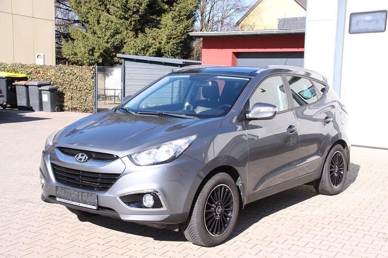 Gebraucht Hyundai ix35 Style 163 PS (119 kW) 2012 Grau SUV