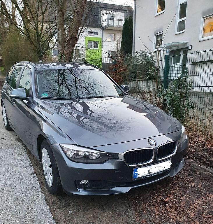 Grau Gebraucht 2013 BMW 316 Kombi | 9.400 € (Fairer Preis) - Bild 1/4