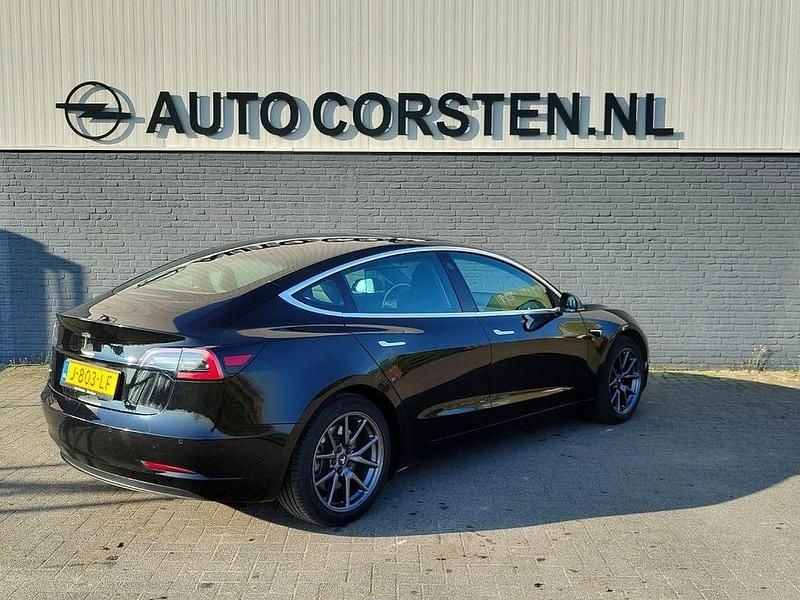 Gebraucht Tesla Model 3 Standard Range Plus 239 kW (325 PS) 2020 Schwarz Limousine