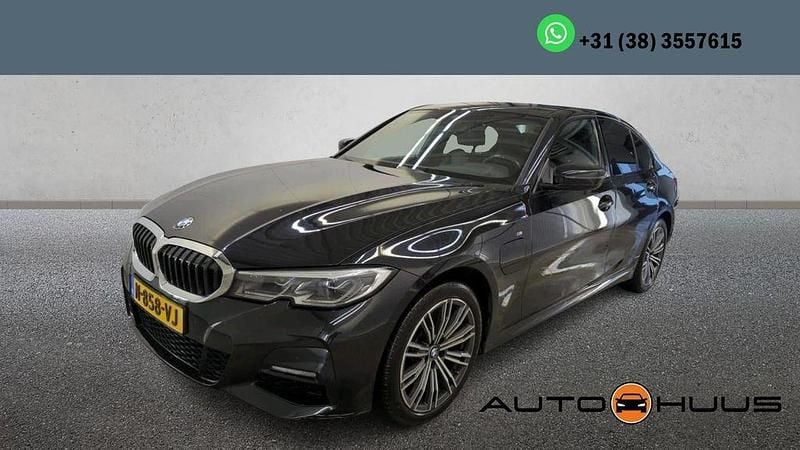 Schwarz Gebraucht 2022 BMW 320e Efficient Dynamics Limousine | 23.850 € (Fairer Preis) - Bild 1/4