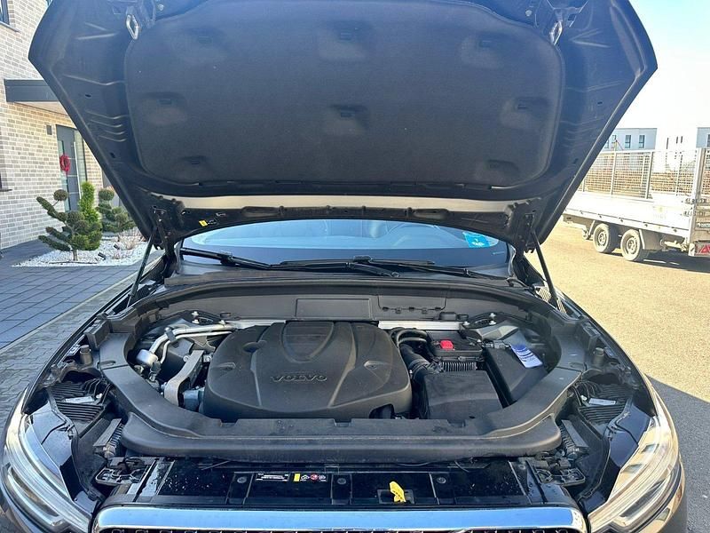 Gebraucht Volvo XC60 190 PS (139 kW) 2020 Grau SUV