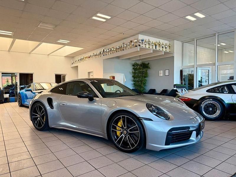 Gtsilbermetallic Gebraucht 2023 Porsche 911 Turbo S Coupé | 239.850 € (Etwas zu teuer) - Bild 1/4