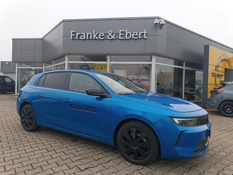 Gebraucht Opel Astra 110 PS (80 kW) 2024 Blau Limousine