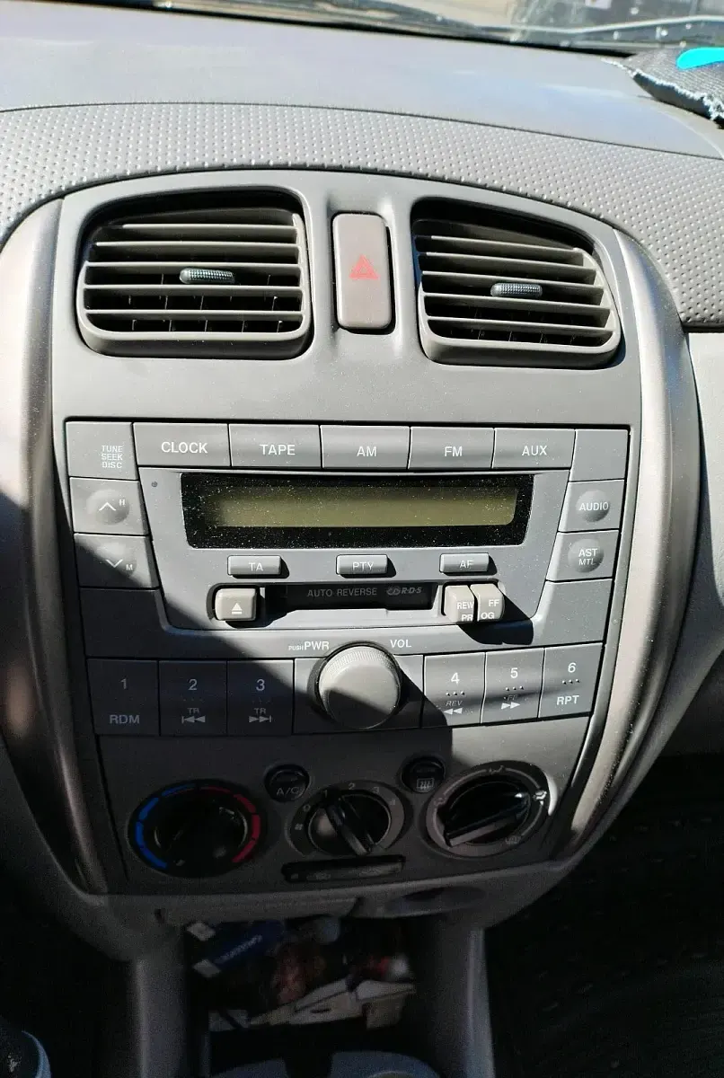 Gebraucht Mazda Premacy 101 PS (74 kW) 2000 Silber Van / Kleinbus