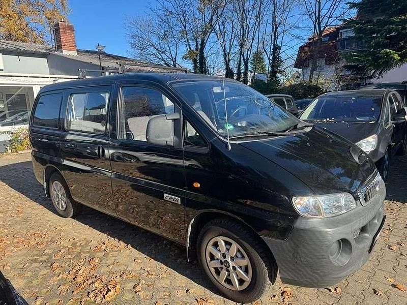 Gebraucht Hyundai H-1 140 PS (102 kW) 2009 Schwarz Van / Kleinbus