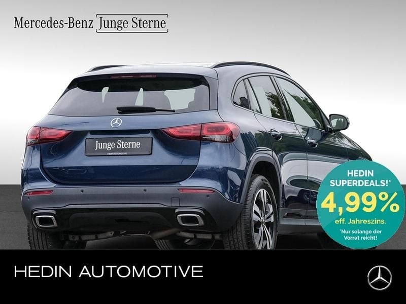 Blau Gebraucht 2022 Mercedes GLA200 Progressive SUV | 35.370 € (Superpreis) - Bild 1/4
