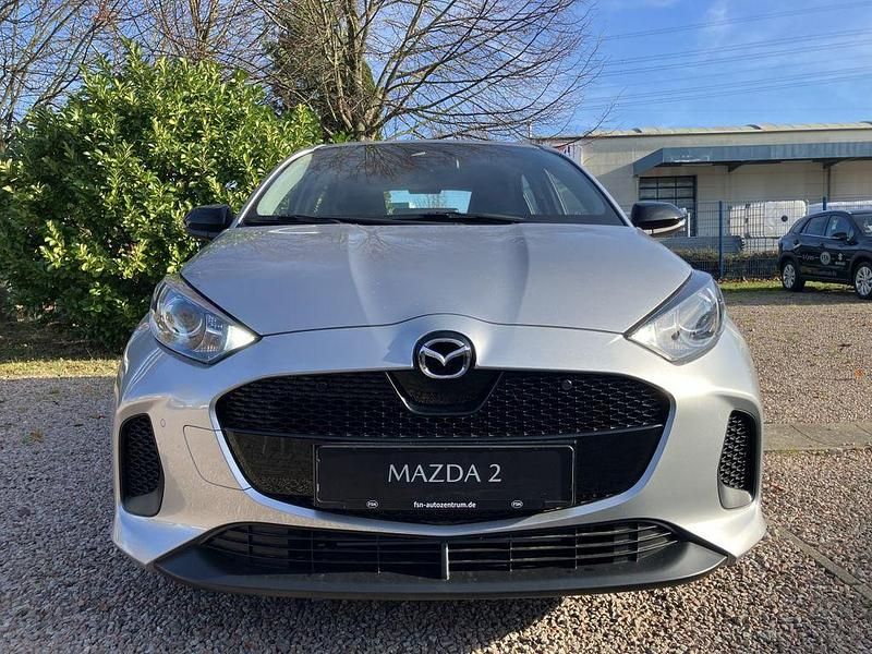 Neu Mazda 2 Exclusive 116 PS (85 kW) 2025 Silber Limousine