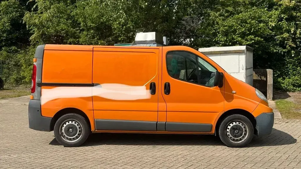 Brugt Renault Trafic 90 HK (66 kW) 2008 Orange MPV