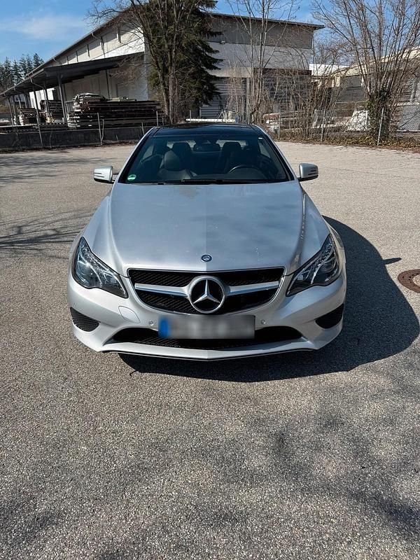 Gebraucht Mercedes E250 211 PS (155 kW) 2014 Silber Coupé