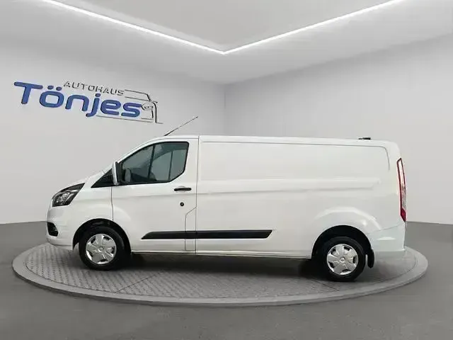 Gebraucht Ford Transit Custom Trend 131 PS (96 kW) 2020 Frostweiß Van