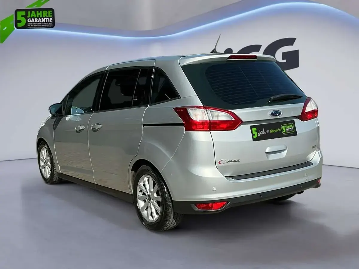 Gebraucht Ford Grand C-Max Titanium 150 PS (110 kW) 2018 Silber Van / Kleinbus
