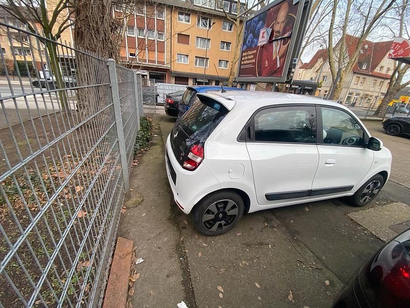 Gebraucht Renault Twingo 70 PS (51 kW) 2016 Weiß Kleinwagen