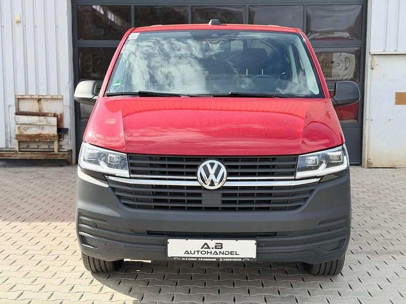 Gebraucht VW Transporter 150 PS (110 kW) 2023 Rot Van