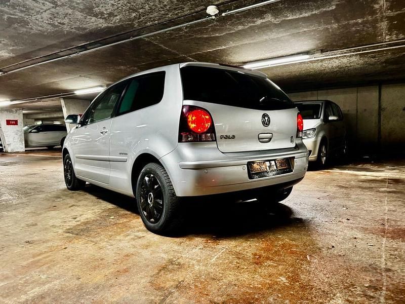Gebraucht VW Polo Trendline 60 PS (44 kW) 2009 Silber Kleinwagen