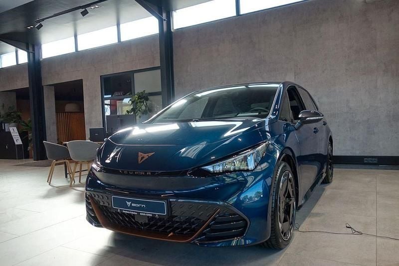 Neu Cupra Born 169 kW (231 PS) 2026 Blau Kleinwagen