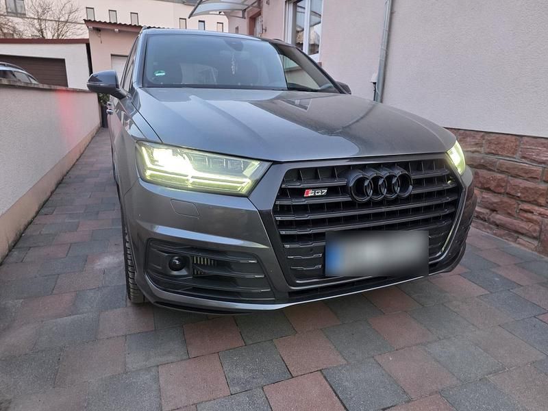 Gebraucht Audi SQ7 435 PS (319 kW) 2018 Grau SUV