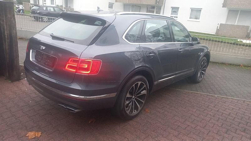 Gebraucht Bentley Bentayga 450 PS (330 kW) 2018 Grau SUV