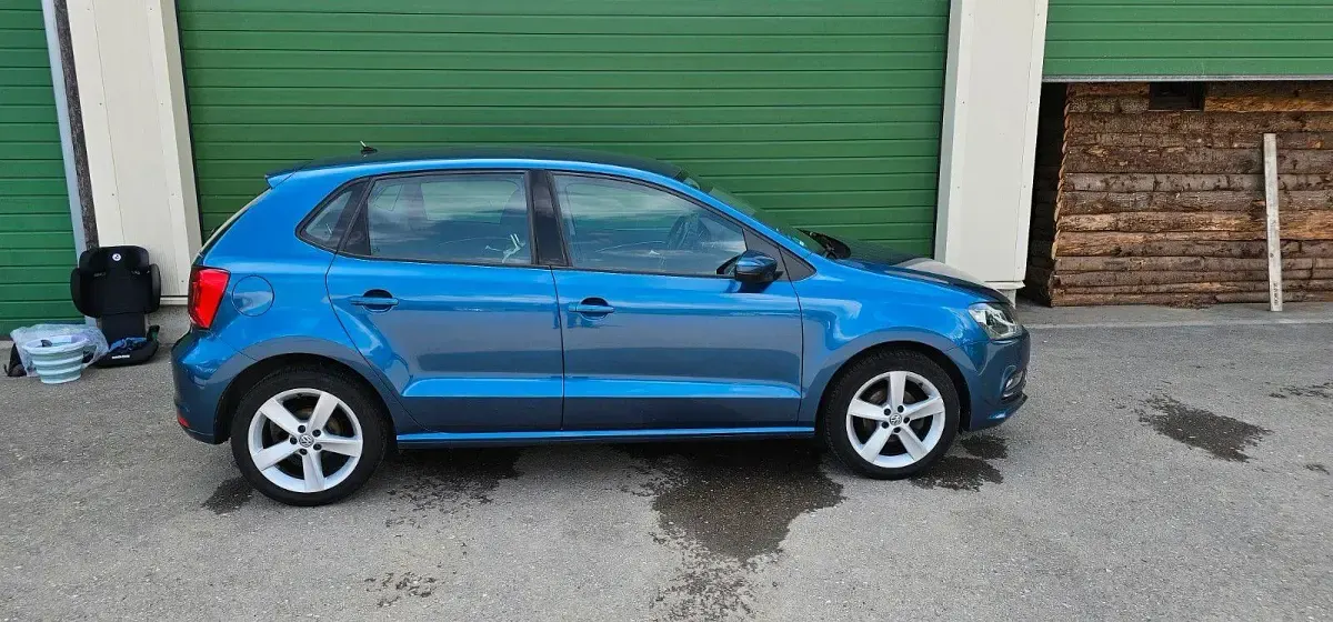 Gebraucht VW Polo Comfortline 90 PS (66 kW) 2014 Blau Limousine