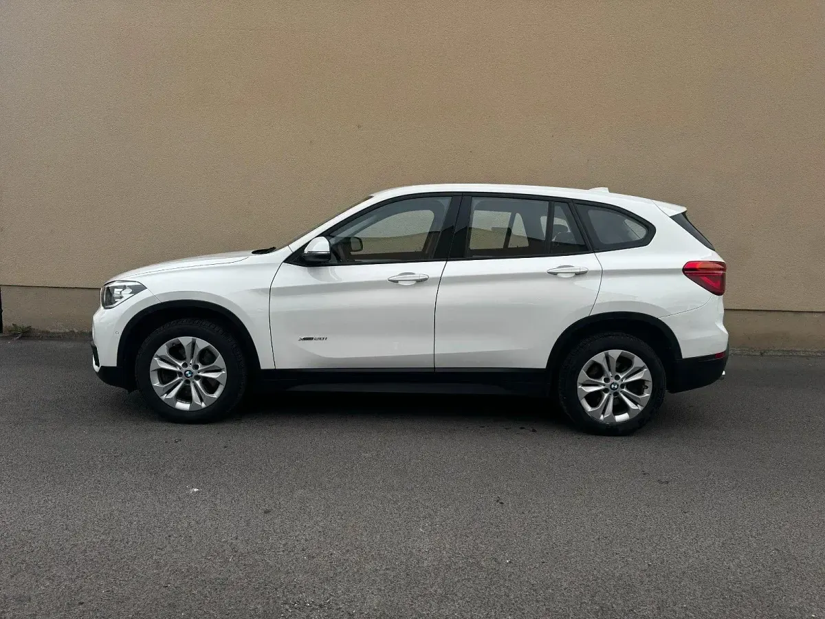 Gebraucht BMW X1 Advantage 192 PS (141 kW) 2015 Weiß SUV