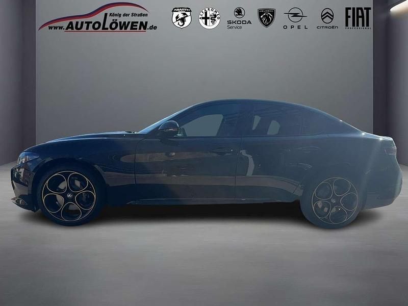 Neu Alfa Romeo Giulia 280 PS (205 kW) 2025 Nero vulcano, metallic Limousine