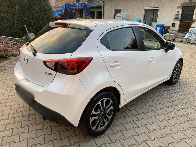 Gebraucht Mazda 2 Nakama 90 PS (66 kW) 2017 Weiß Kleinwagen
