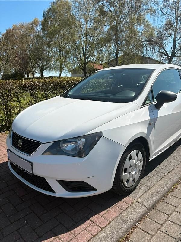 Gebraucht Seat Ibiza 70 PS (51 kW) 2012 Weiß Kleinwagen