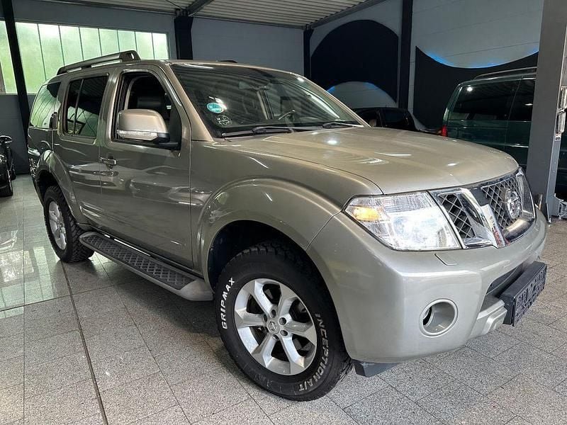 Gebraucht Nissan Pathfinder Platinum 190 PS (139 kW) 2012 Grau SUV