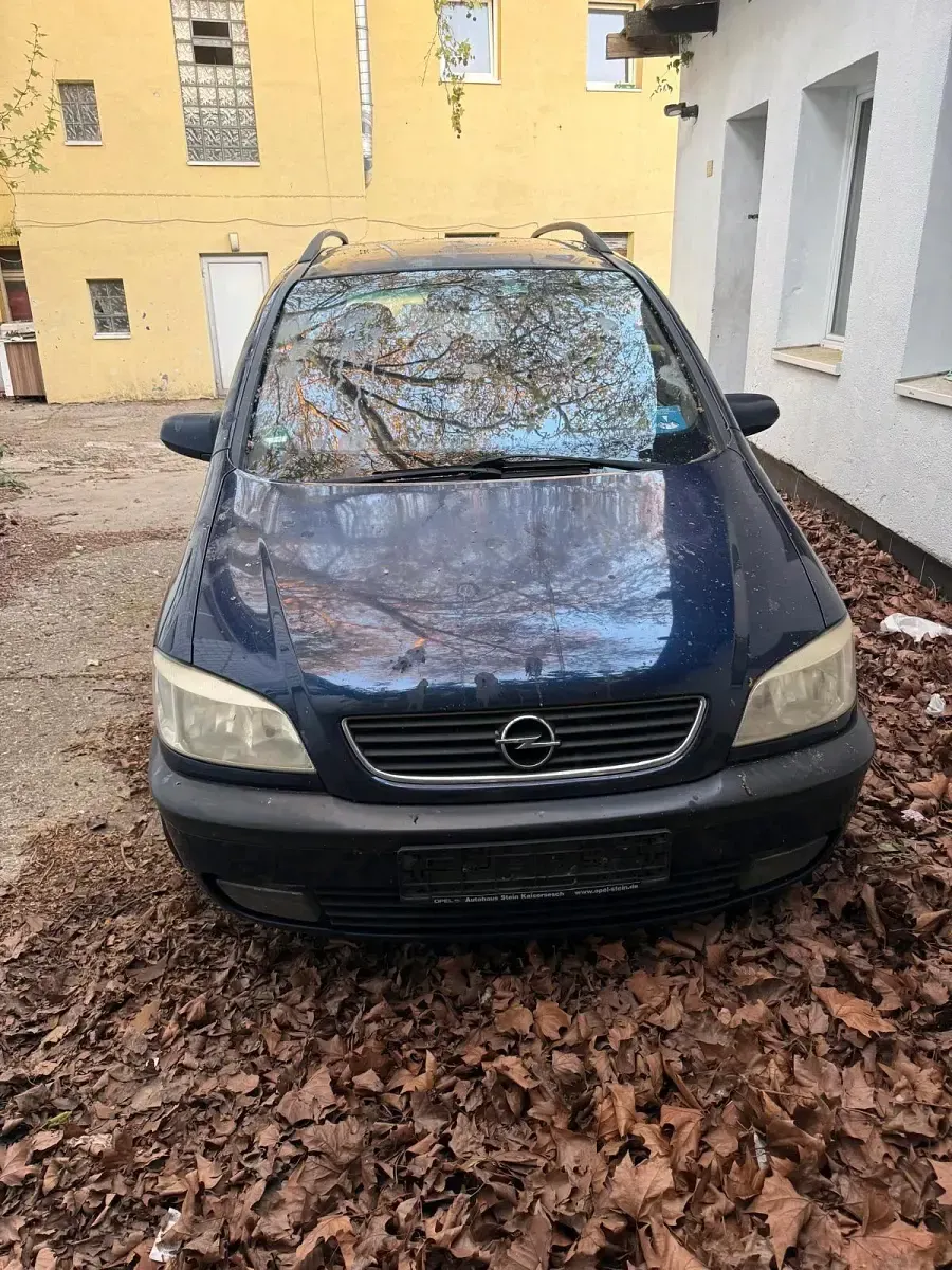 Gebraucht Opel Zafira 101 PS (74 kW) 2002 Blau Van / Kleinbus