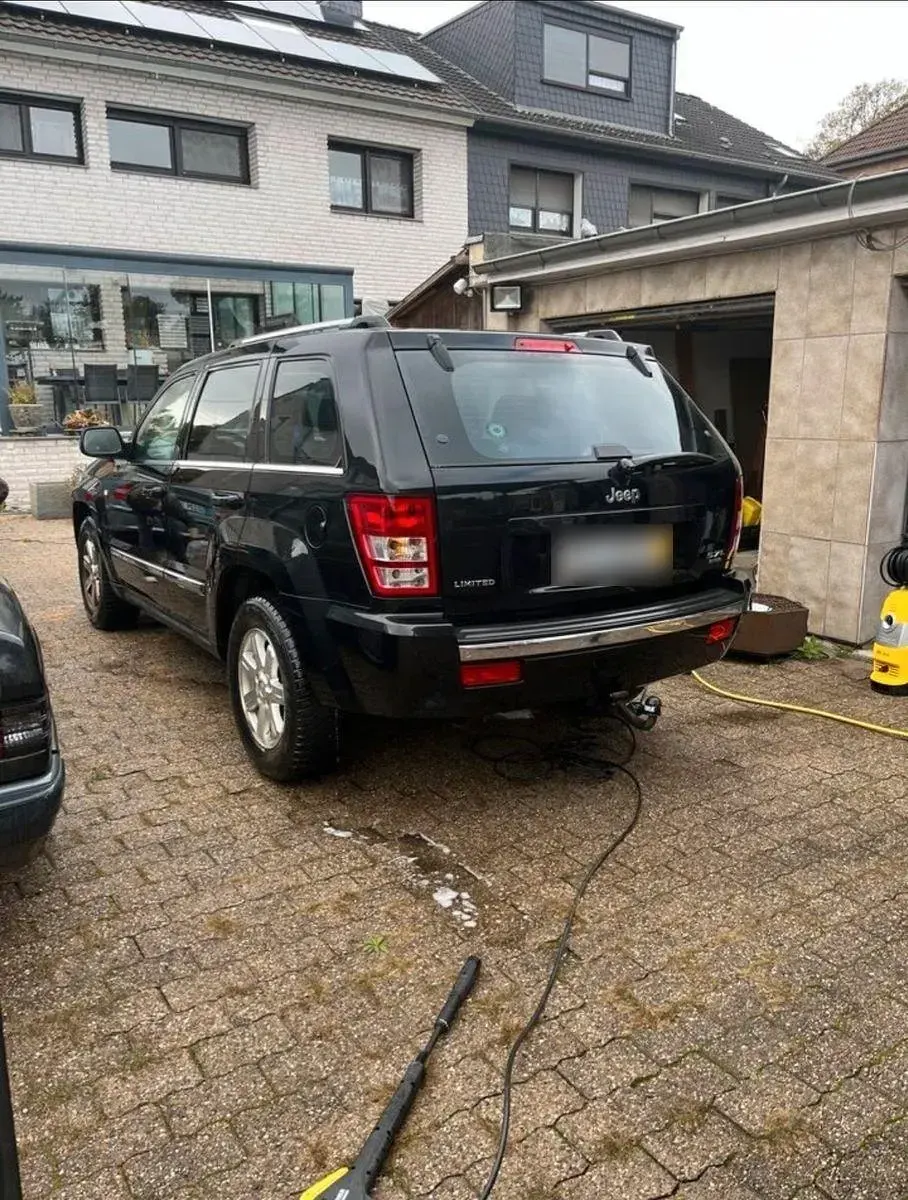 Gebraucht Jeep Grand Cherokee Overland 303 PS (222 kW) 2008 Schwarz SUV