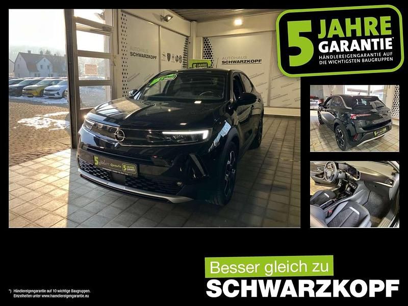Gebraucht Opel Mokka-e 100 kW (136 PS) 2022 Diamant schwarz/karbon schwarz SUV