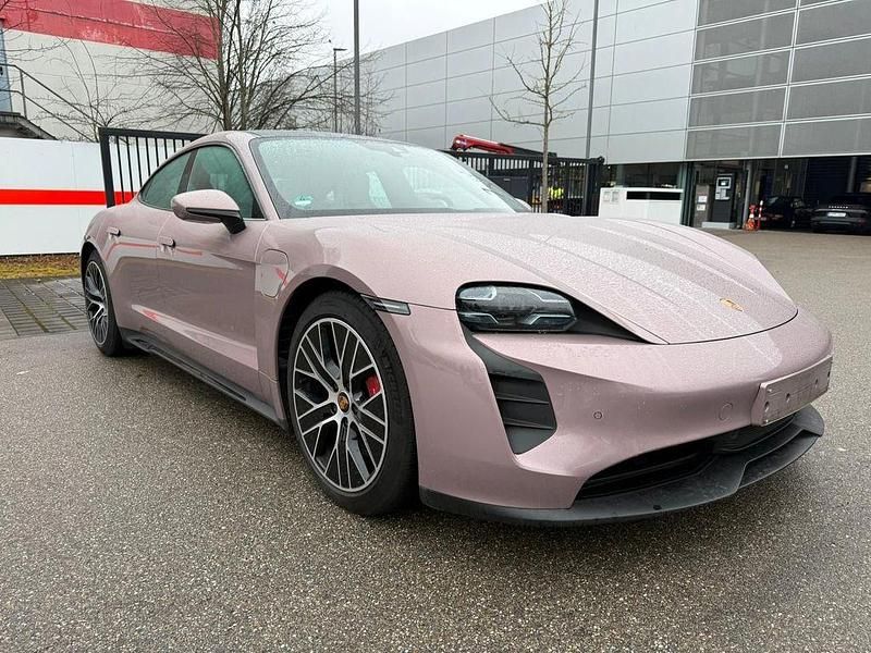 Gebraucht Porsche Taycan 439 kW (598 PS) 2022 Limousine