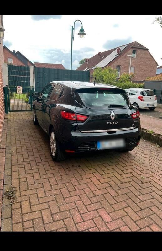 Schwarz Gebraucht 2014 Renault Clio IV Limousine | 7.200 € (Fairer Preis) - Bild 1/4