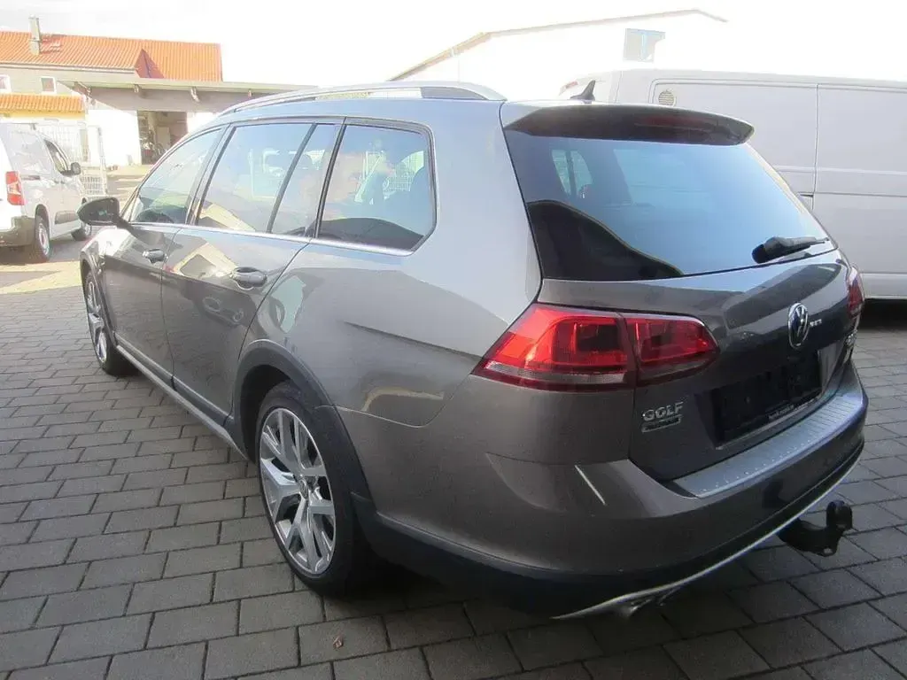 Gebraucht VW Golf Alltrack 150 PS (110 kW) 2015 Grau Kombi