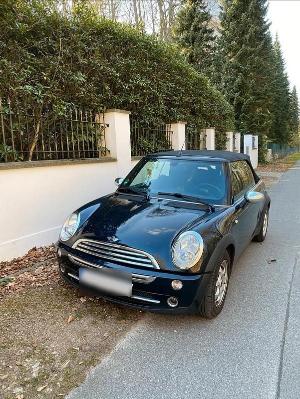 Usado Mini Cooper Cabriolet 90 HP (66 kW) 2006 Preto Cabrios