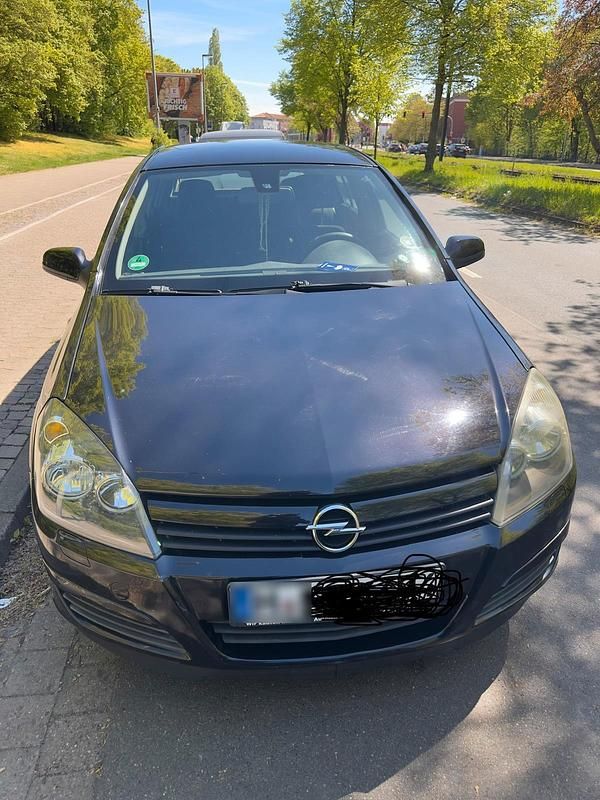 Usata Opel Astra 105 CV (77 kW) 2004 Nero Utilitaria